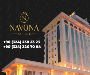Navona YARI ÇIPLAK PAYLAŞIMLARINA DEVAM EDEN DENİZ AKKAYA